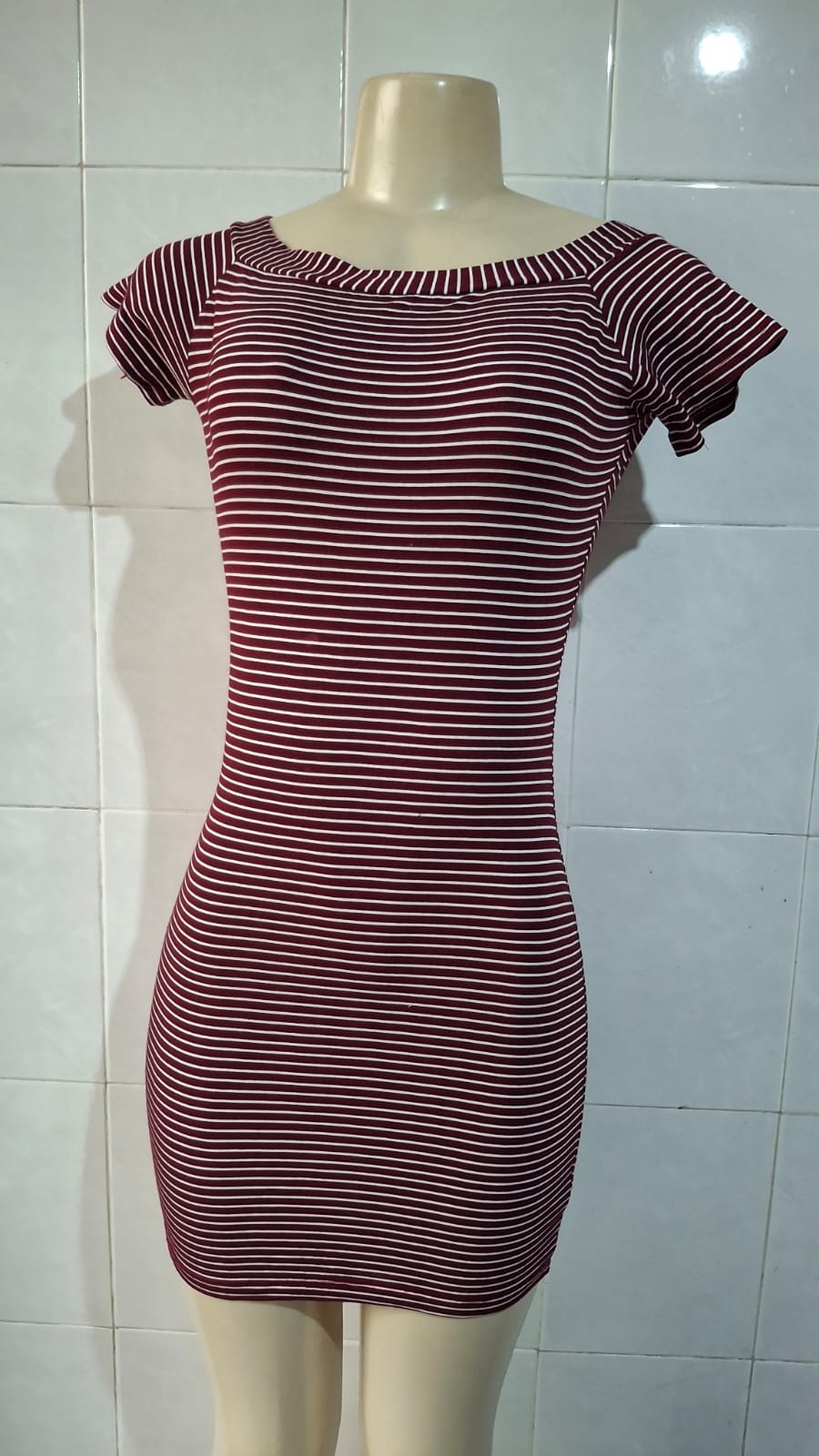 Vestido Listras Bordeaux